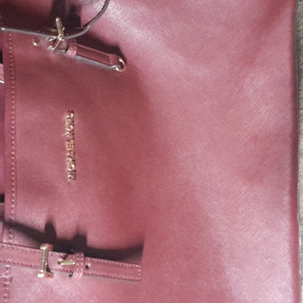 Michael Kors purse Anne Kline among some Also have coach , Vera Bradley back pac